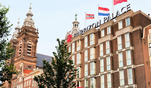 Spectaculair huwelijksfeest