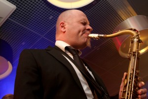 Saxofonist Sonny's inc. Arjan Muusz